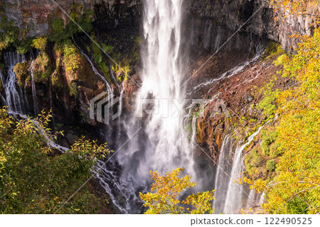 [Tochigi Prefecture] Kegon Falls in autumn leaves and Oku-Nikko natural scenery in autumn 122490525