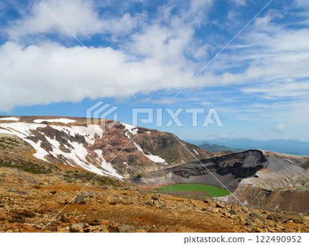 Spring in Zao Okama [Katta District, Miyagi Prefecture] 122490952