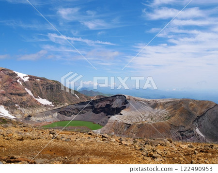 Spring in Zao Okama [Katta District, Miyagi Prefecture] 122490953