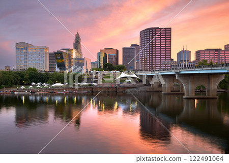 Hartford, Connecticut, USA Downtown Skyline 122491064