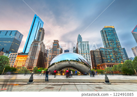 Cloud Gate in Millennium Park Cloud Gate in Millennium Park 122491085