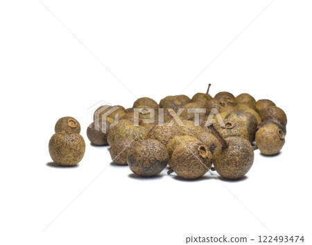 Allspice on a white background. Peppercorn isolate. Seasoning for dishes. Cooking Allspice on a white background. Peppercorn isolate. Seasoning for dishes. Cooking 122493474