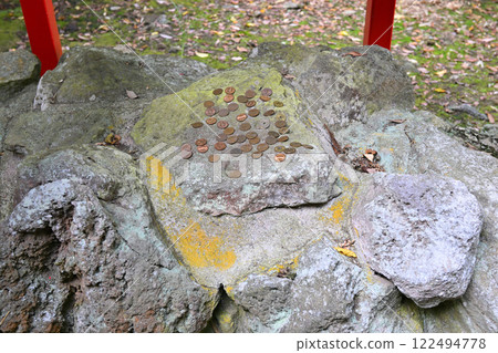 位於澀川市大足方山中的小持神社 位於澀川市大足方山中的小持神社 122494778