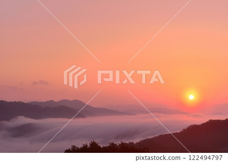 從田野原展望台看到的兩國雲海 122494797
