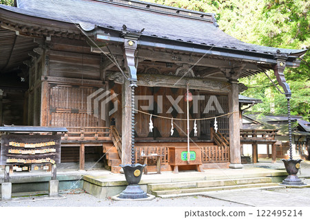 小茂神社,坐落在寧靜的山中,主建築,禮拜殿,澀川市 小茂神社,坐落在寧靜的山中,主建築,禮拜殿,澀川市 122495214