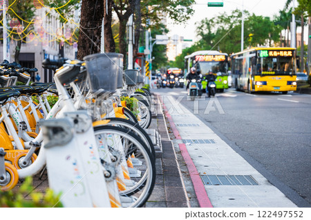 Taipei morning commute 122497552