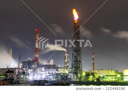 [Kanagawa Prefecture] Factory night view/Kawasaki night light 122498198