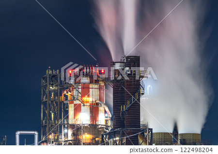 Kanagawa Prefecture: Factory night view, Kawasaki Ukishimacho 122498204