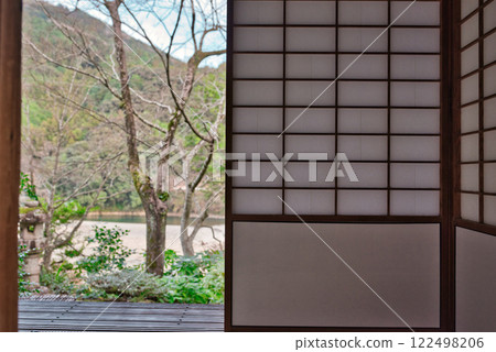 Yorishitayo 122498206