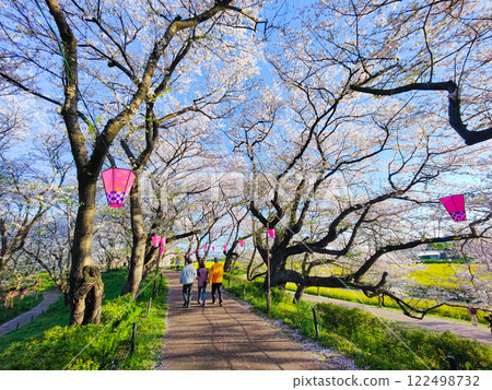 Gyodo Shrine 122498732