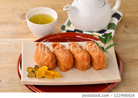 A traditional Japanese snack, inari sushi, inari sushi, inari sushi, inari sushi 122498926