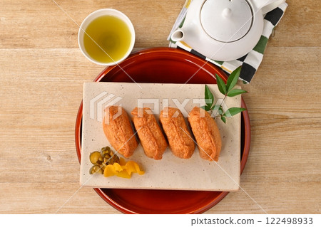 A traditional Japanese snack, inari sushi, inari sushi, inari sushi, inari sushi 122498933