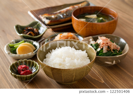 Japanese set menu 122501406