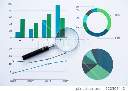 business graph and loupe 122502442