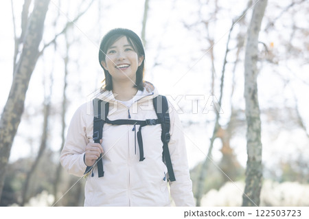 Woman enjoying hiking 122503723