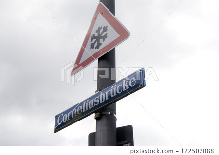 Corneliusbrucke bridge in Munich, Bavaria, Germany 122507088