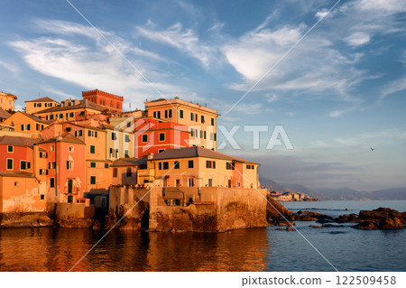 Old fishing village Boccadasse at sunset 122509458