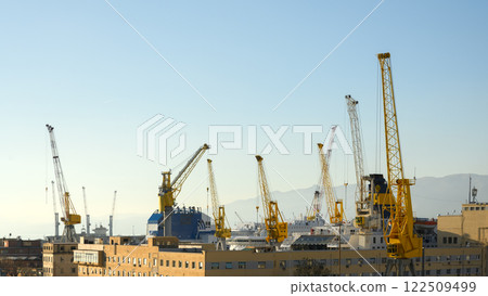 The old commercial port of Genoa 122509499