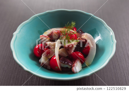 Octopus marinated 122510829