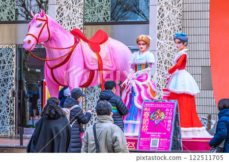 Yokohama cityscape in Japan during the Chinese New Year Festival in February. View of the Kannai Hall on Bashamichi Street and other areas on February 1, 2025 Yokohama cityscape in Japan during the Chinese New Year Festival in February. View of the Kannai Hall on Bashamichi Street and other areas on February 1, 2025 122511705