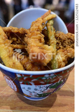 Delicious conger eel tempura bowl 122512463