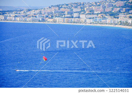 從法國尼斯的觀景台欣賞美麗的海岸景色 122514031