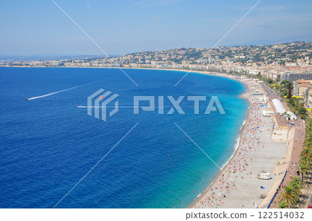 從法國尼斯的觀景台欣賞美麗的海岸景色 122514032