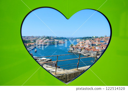 The beautiful historic center of Porto, Portugal's second largest city 122514320