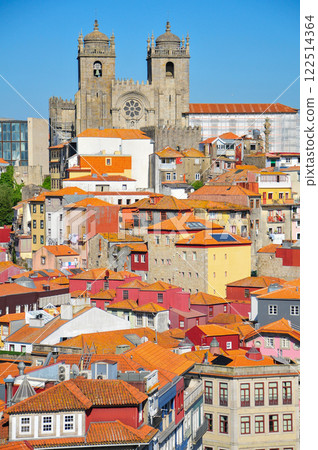 The beautiful historic center of Porto, Portugal's second largest city 122514364