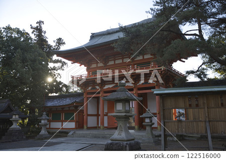 Imamiya Shrine Tower Gate seen from the approach 5 122516000