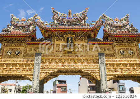 Low-angle view of the Donglong Temple Archway in Donggang Township, Pingtung County, Taiwan, is worshiped by Lord Wen. 122516824