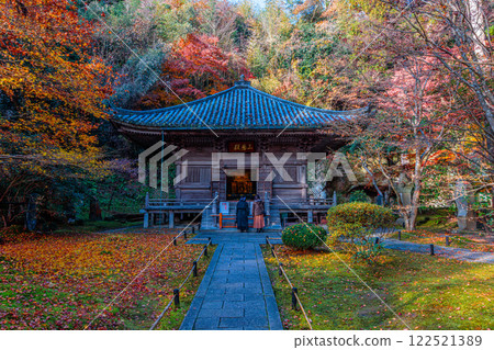 深秋的圓通院與三桂殿（宮城縣宮城郡松島町） 122521389