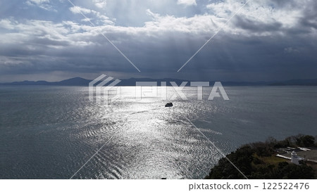 [Shimabara Peninsula, Nagasaki seen from the sky] Kuchinotsu Port 122522476