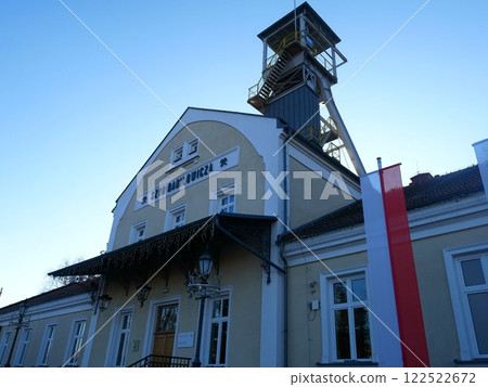 View of the Wieliczka Salt Mine (Poland) 122522672