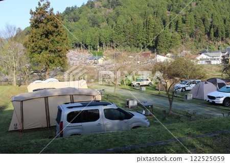 京都府美山市的櫻花、春季露營 京都府美山市的櫻花、春季露營 122525059