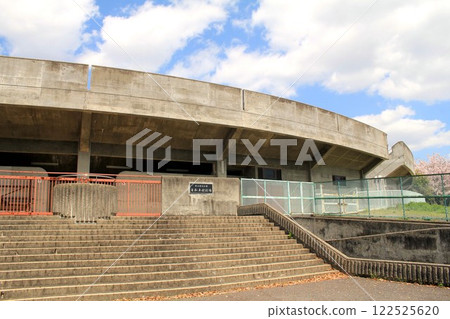 Velodrome and cherry blossoms Velodrome and cherry blossoms 122525620
