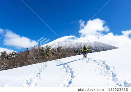 Image of snowshoe trekking at Masumizu Highlands Image of snowshoe trekking at Masumizu Highlands 122525818