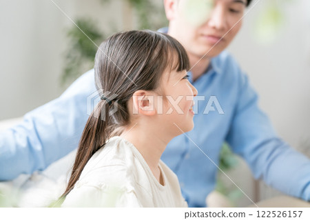 Daddy and his 9 year old daughter 122526157