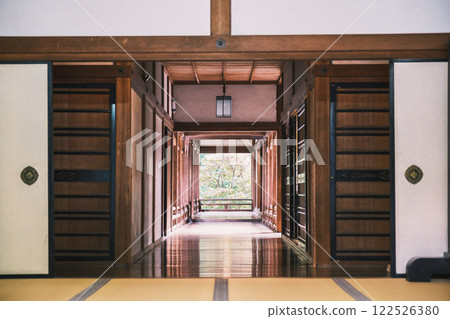 [Hasedera Temple] Historical temple interior 122526380