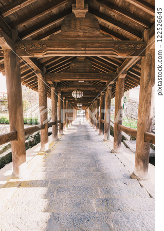 【長谷寺】通往本殿的長階梯 【長谷寺】通往本殿的長階梯 122526645