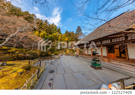 深秋的圓通院本殿（宮殿縣宮城郡松島町） 122527409
