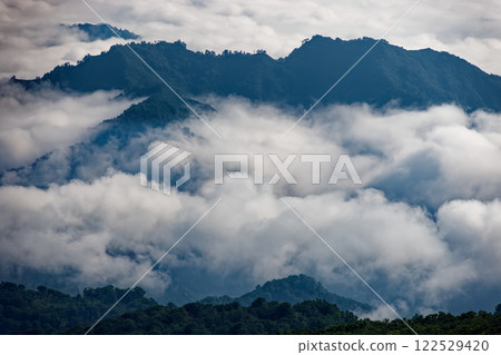 The sea of clouds of Tadami seen from the climb of Mt. Asakusa The sea of clouds of Tadami seen from the climb of Mt. Asakusa 122529420