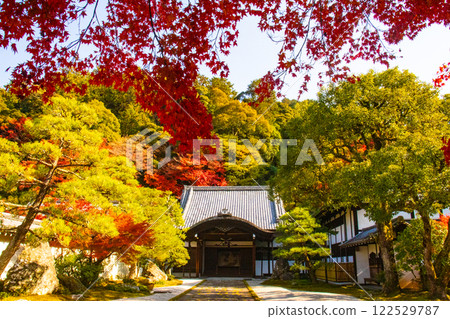 【京都風景】南禪寺，秋葉靜謐 122529787