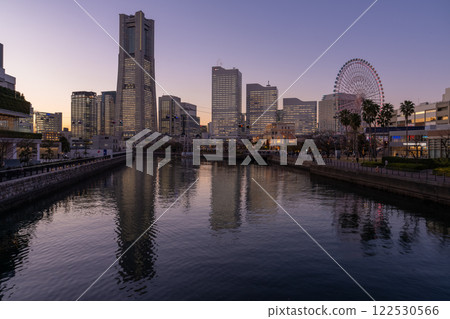 Kanagawa Prefecture: Yokohama Minato Mirai Building Lights Up - Towers Mirai Kanagawa Prefecture: Yokohama Minato Mirai Building Lights Up - Towers Mirai 122530566