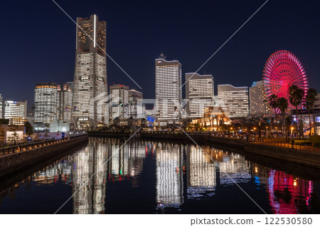 Kanagawa Prefecture: Yokohama Minato Mirai Building Lights Up - Towers Mirai Kanagawa Prefecture: Yokohama Minato Mirai Building Lights Up - Towers Mirai 122530580