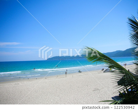 Beach at the seaside in Sanya, Hainan Beach at the seaside in Sanya, Hainan 122530942