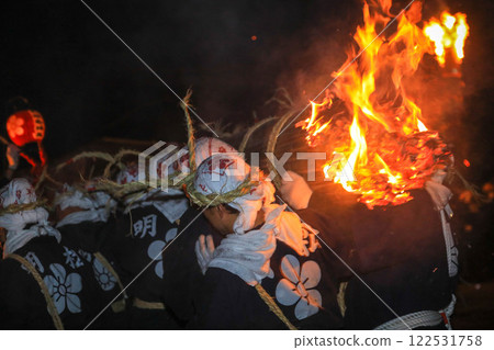 Dazaifu Tenmangu Shrine Onisube Ceremony 122531758