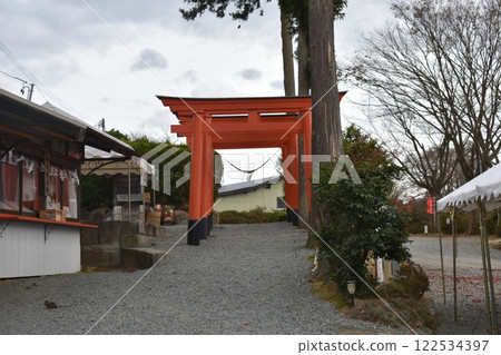Fukushima Prefecture's famous Takayashiki Inari Shrine and surrounding scenery Fukushima Prefecture's famous Takayashiki Inari Shrine and surrounding scenery 122534397