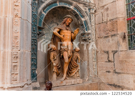 Notre-Dame Collegiate Church of Semur-en-Auxois, france 122534520