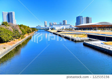 Ariake Kita Bridge / View of Ariake Waterfront Park and Kiyari Bridge from Shinonome Canal (Koto-ku, Tokyo) [2025.1] 122535156